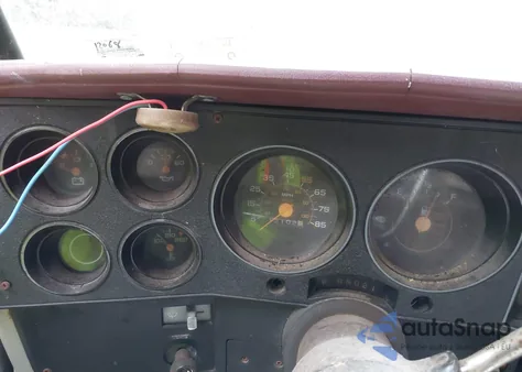 1983 Chevrolet C20 из США, поврежденный, VIN 2GCGC24M7D1101917